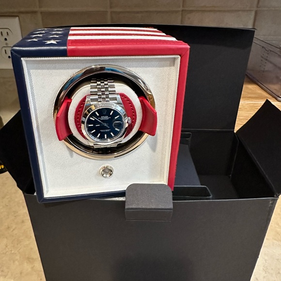 NIB Wolf American Flag Single Watch Winder - Picture 10 of 15